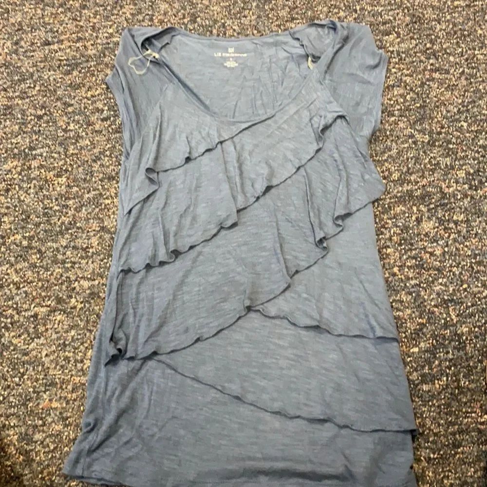 Liz Claiborne Ruffle top sz. S